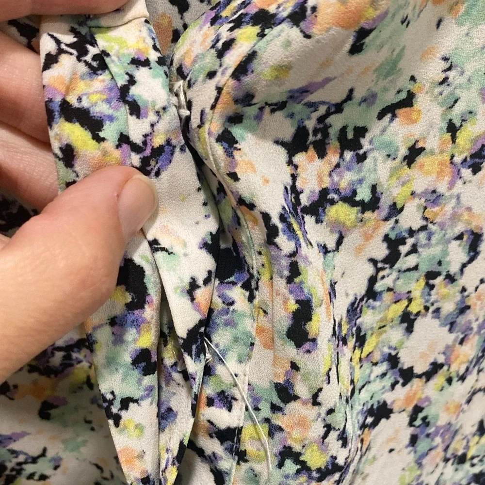 H&M Multicolor Floral Sleeveless Blouse - Picture 7 of 7